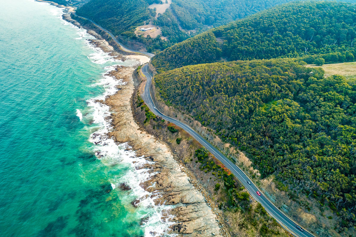 Vue en hauteur sur Great Ocean Road en Australie