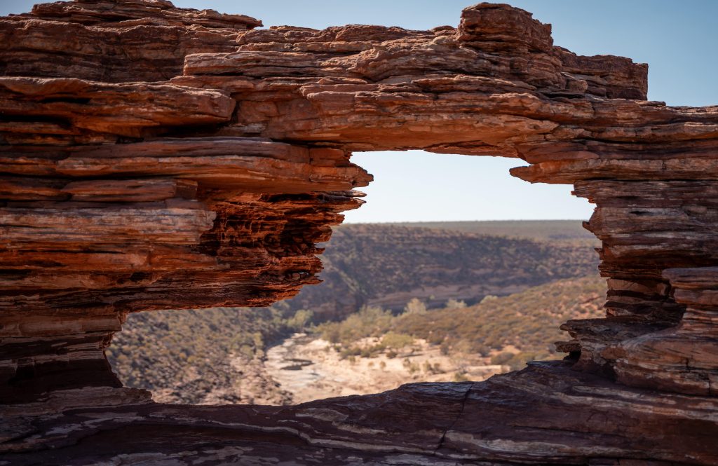 Cavité dans le désert australien