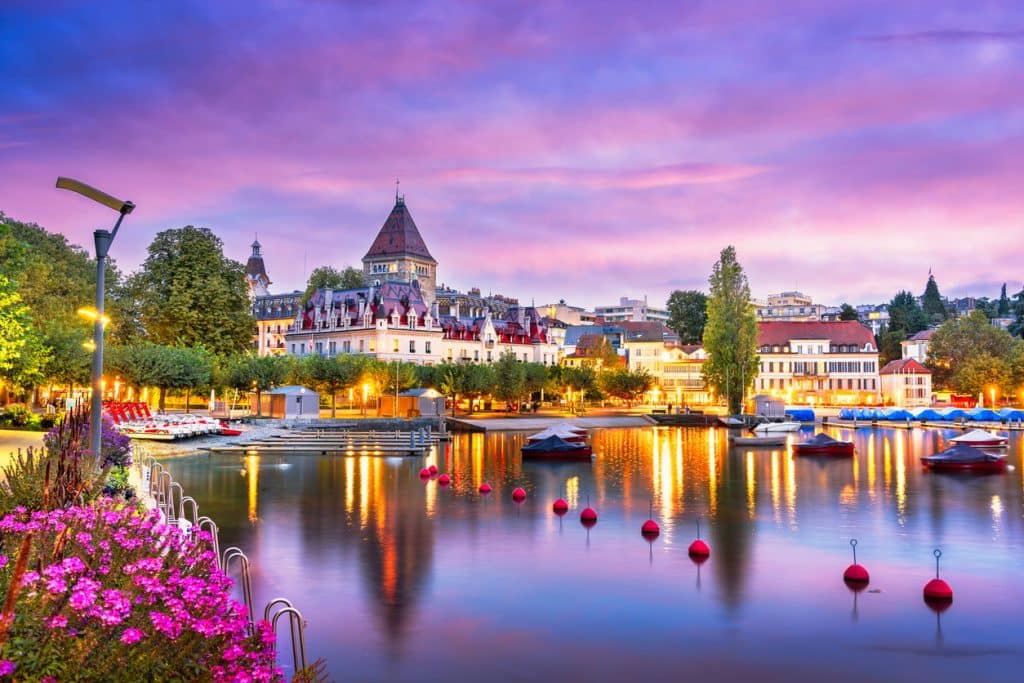 Vue depuis la promenade d'Ouchy à Lausanne