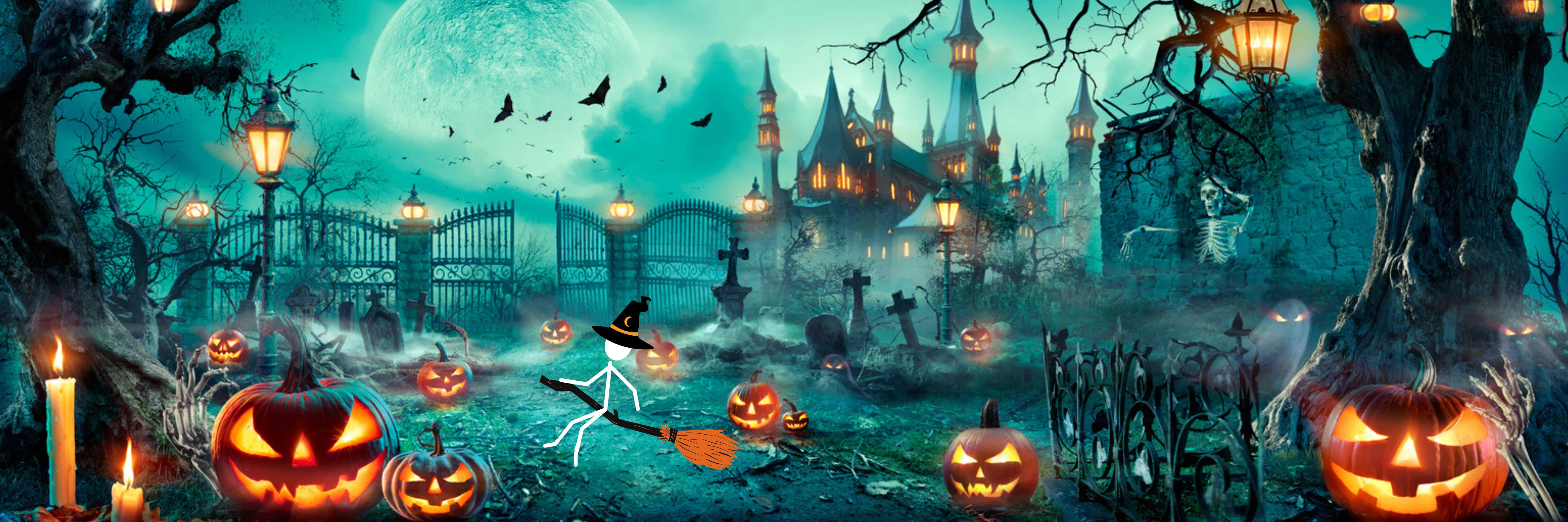 Manoir décoré pour Halloween dans la brume au clair de lune