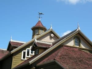 Vue sur la toiture de la maison Winchester