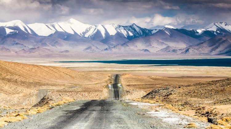 Vue sur la Pamir Highway au Tadjikistan
